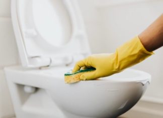 rekomendasi cairan pembersih kamar mandi