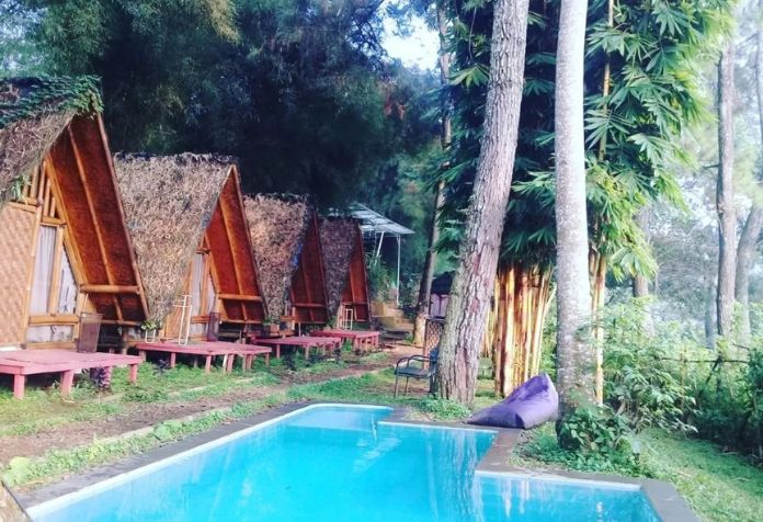 tempat glamping bogor the forest cisarua