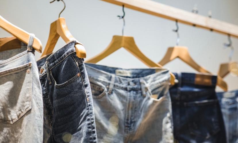 waktu mencuci pakaian jeans