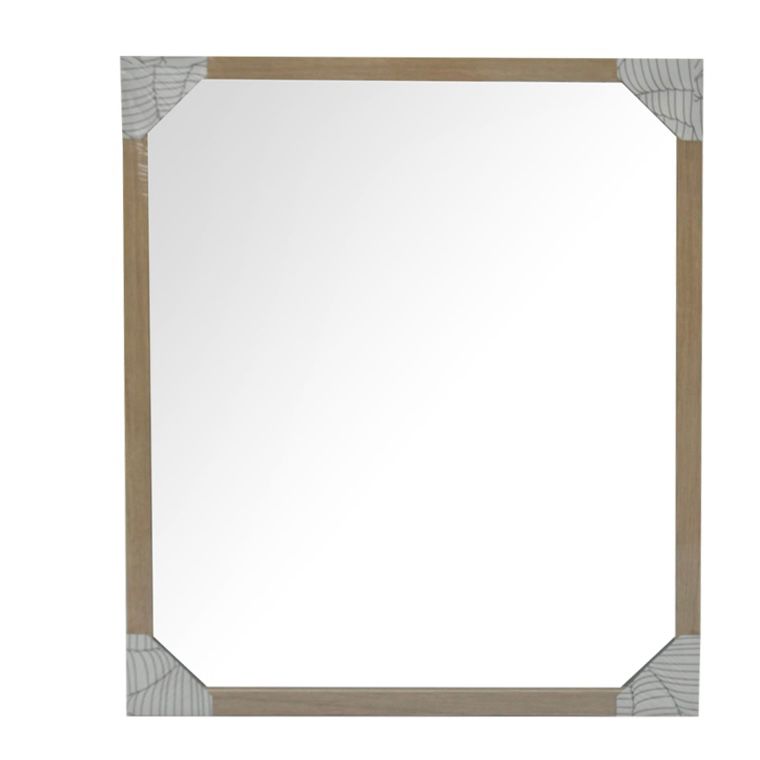 Kaca berbentuk persegi dengan ujung bahan kayu