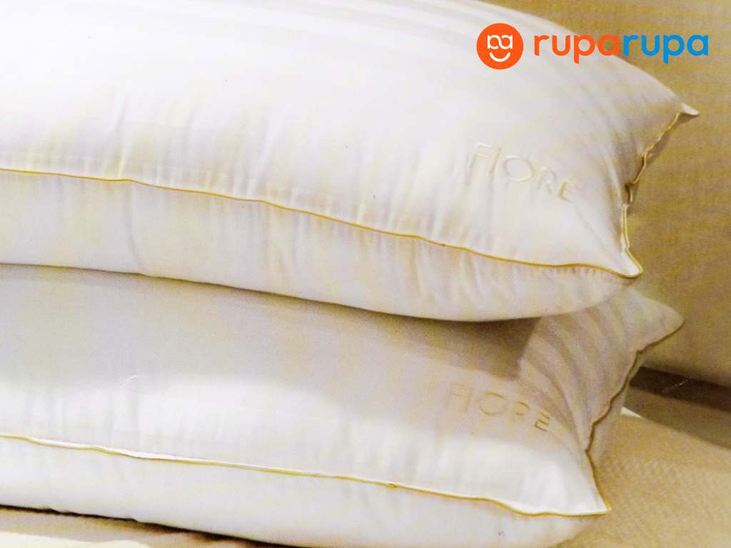 bantal tidur
