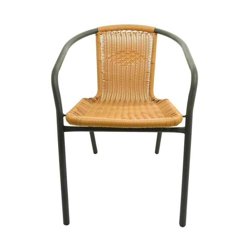 Bangku teras anyaman berwarna cokelat