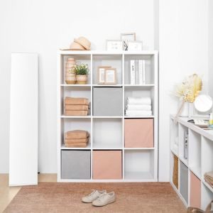 rak buku ruang makan