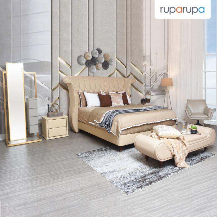 tempat tidur warna dusty cream