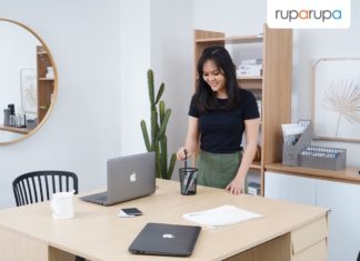 cara merapikan meja kerja