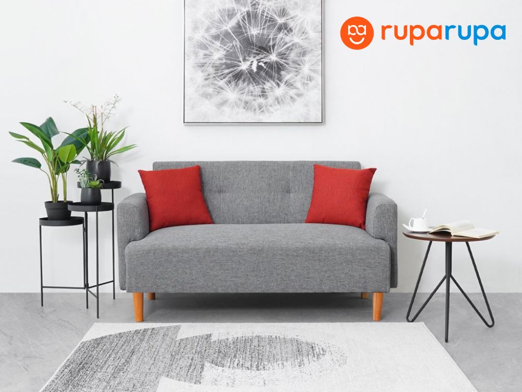 kombinasi bantal sofa merah