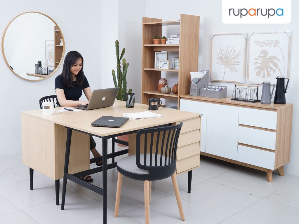 8 perabot kantor kayu untuk ruang kerja modern - blog ruparupa