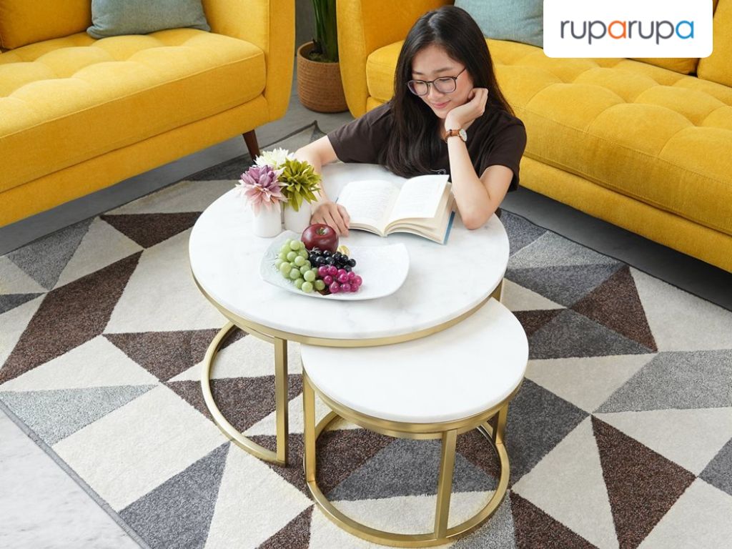 8 rekomendasi model meja tamu, minimalis dan praktis! - blog ruparupa