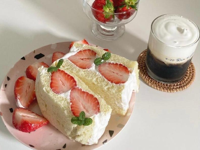 resep sandwich stroberi atau ichigo sando