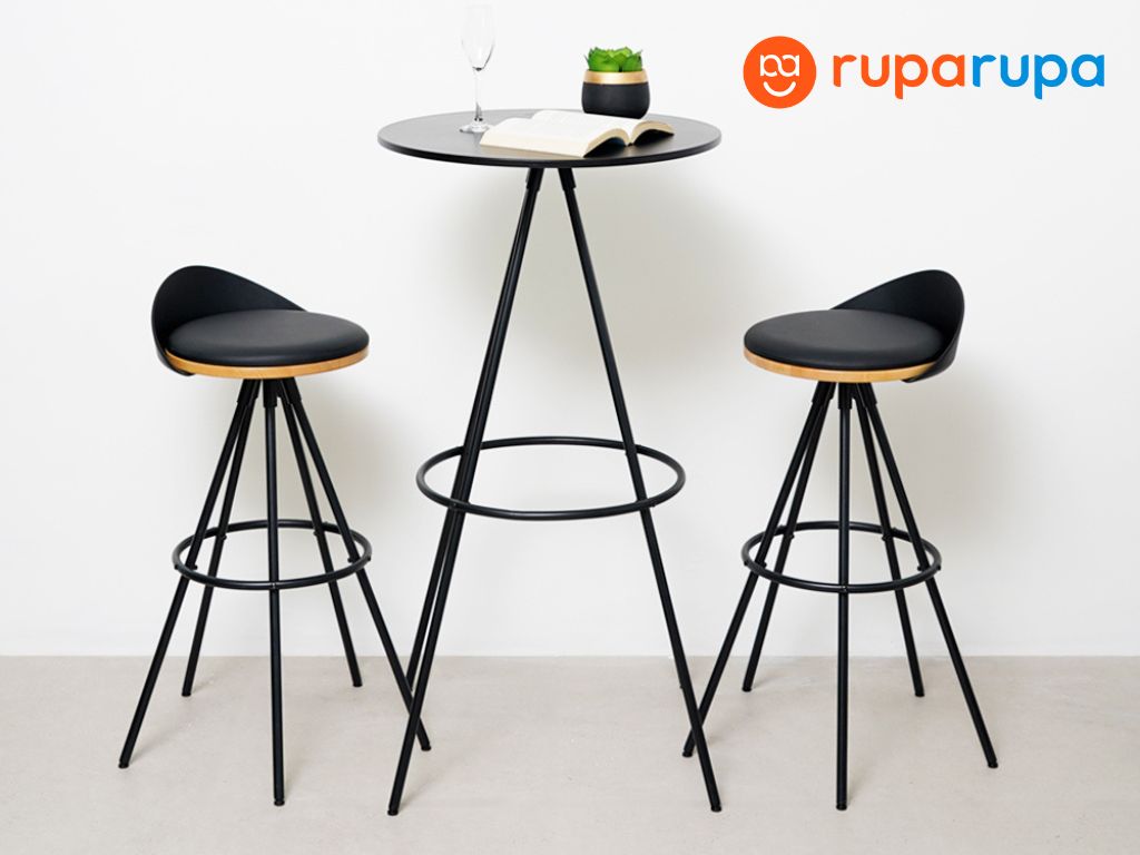 ukuran kursi bar hitam