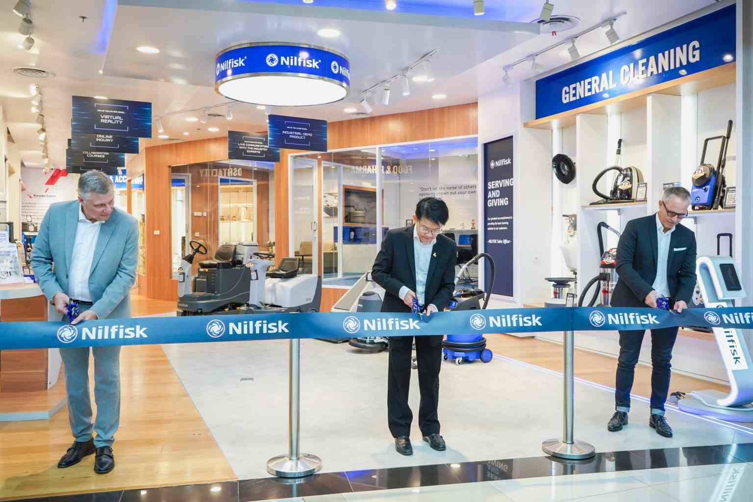 Kawan Lama Group Distributor Tunggal Nilfisk Experience Store Pertama