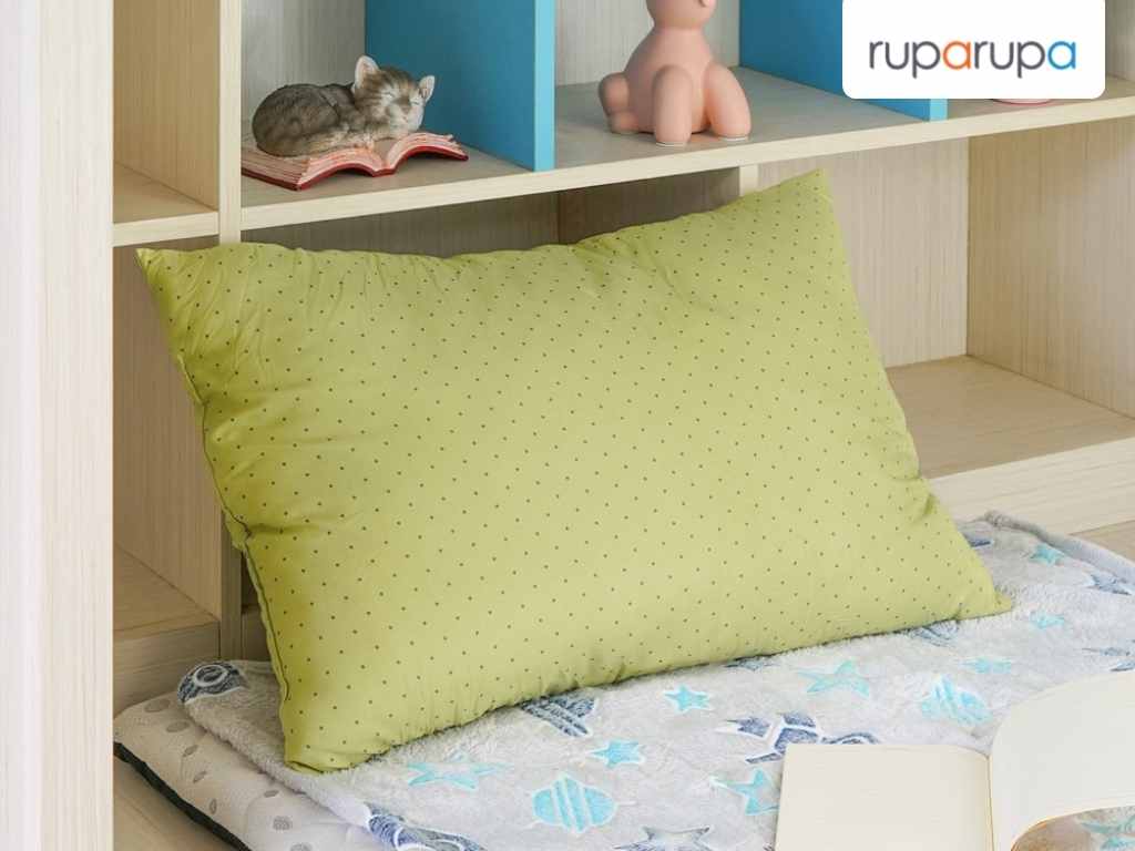 perlengkapan kamar tidur