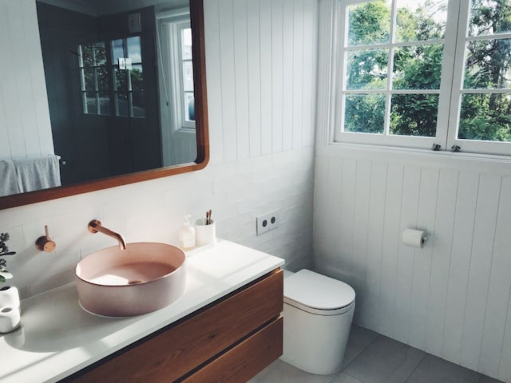 desain kamar mandi minimalis 2x3