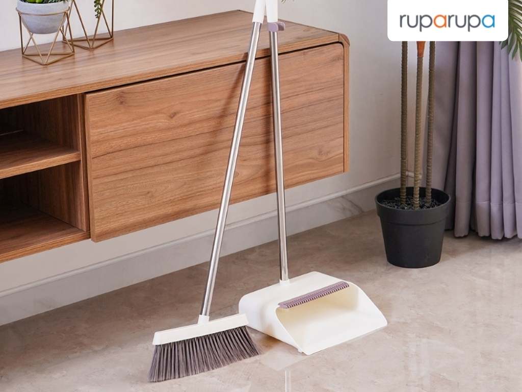 resolusi membersihkan rumah