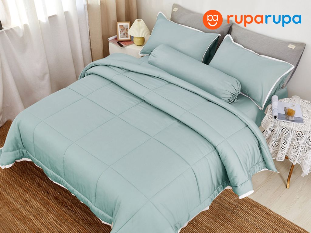 warna sprei biru muda