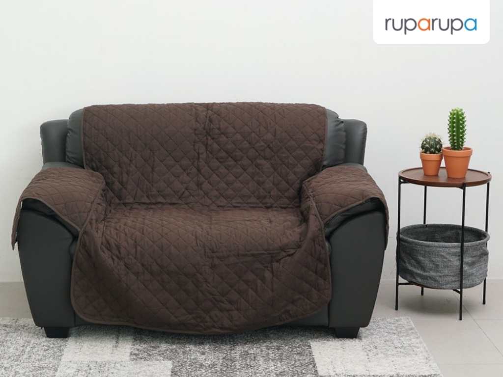 membersihkan bulu anjing