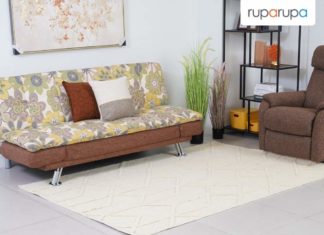 warna karpet untuk sofa cokelat