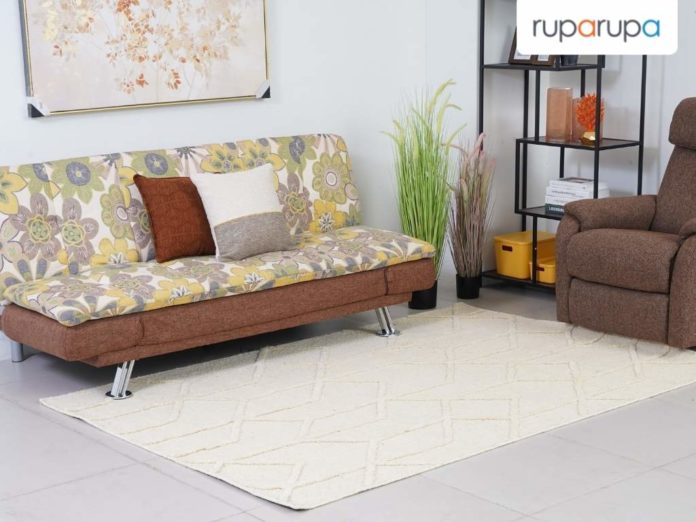 warna karpet untuk sofa cokelat