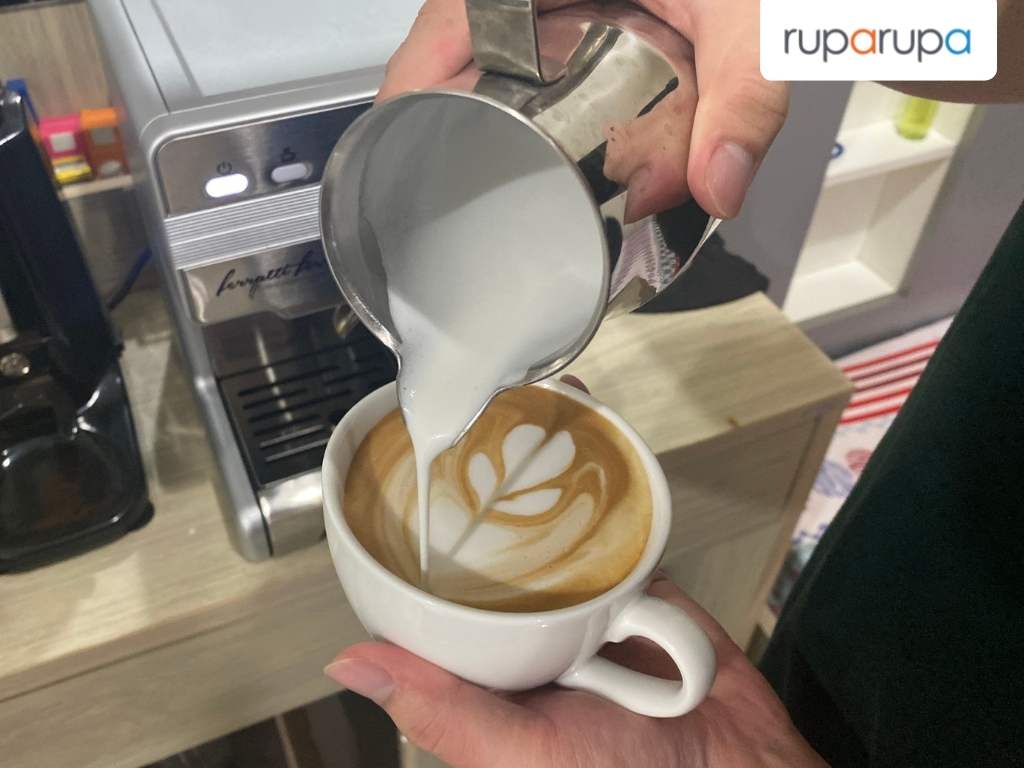 cara membuat latte art bentuk hati