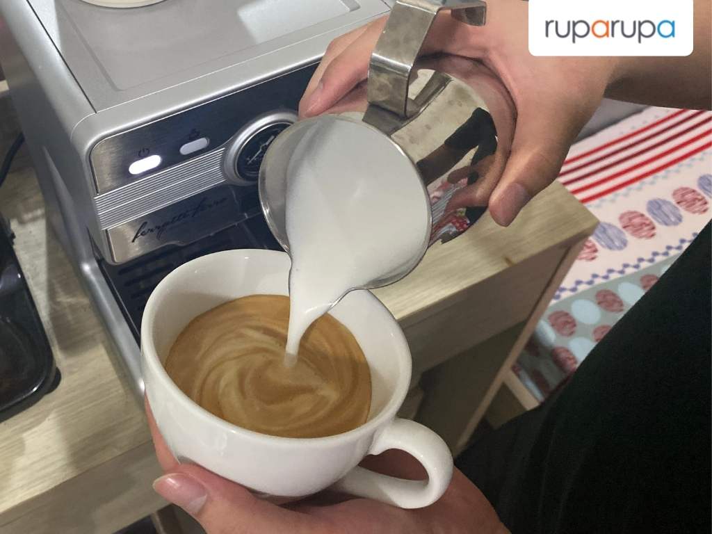 cara membuat latte art isi susu