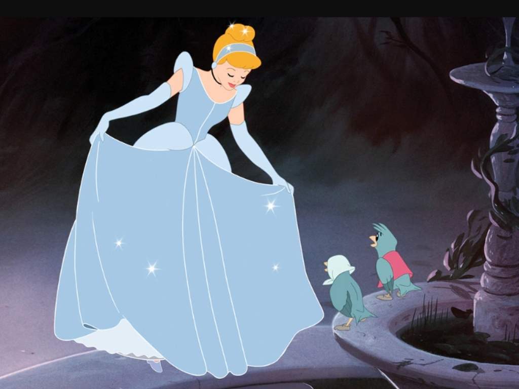 karakter disney princess cinderella