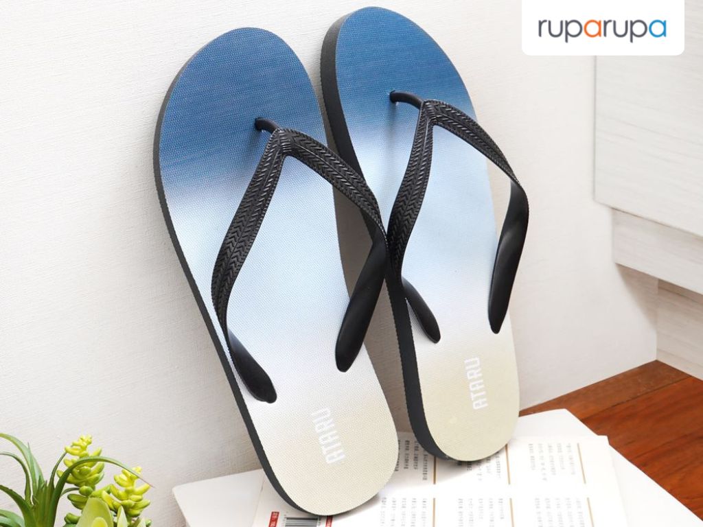 sandal jepit perlengkapan ke pantai