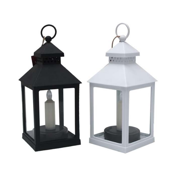 Noelle Lentera Dengan Lilin Plastik