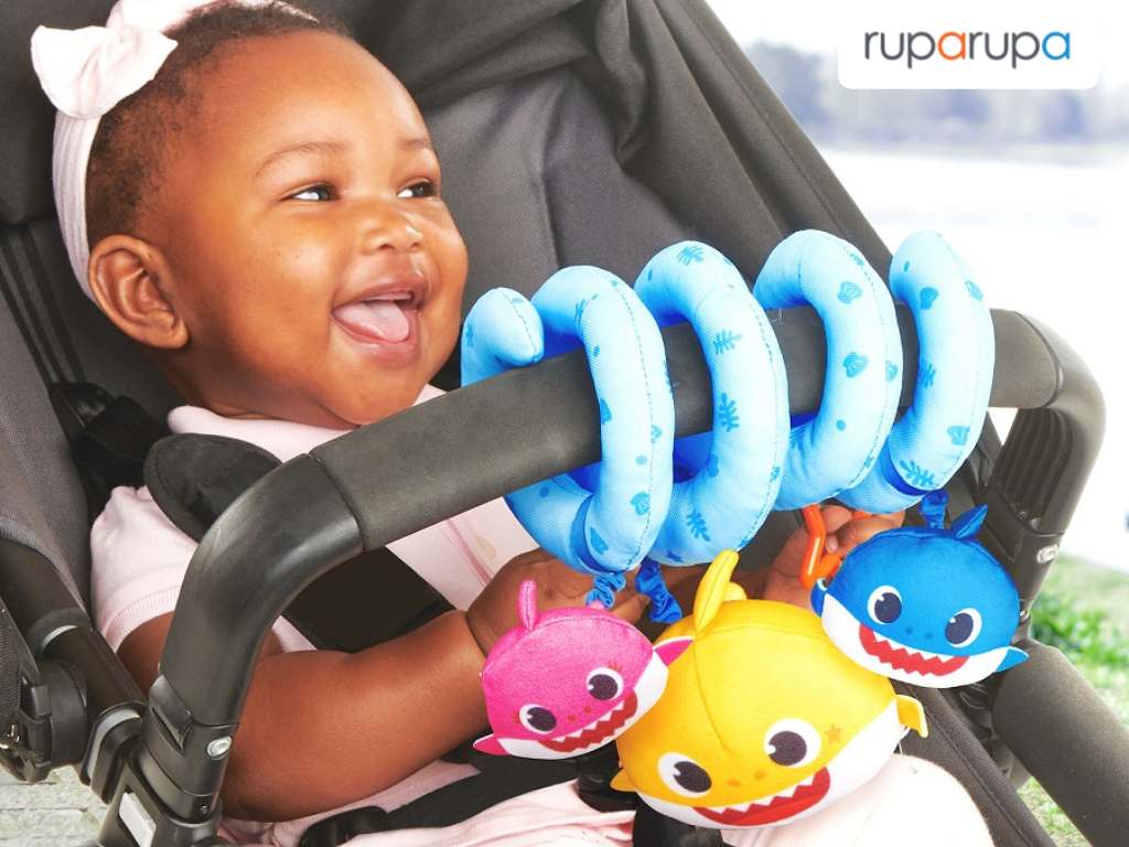 mainan bayi 6 bulan Wowwee Pinkfong Baby Shark Shake & Rattle Stroller Activity Toy