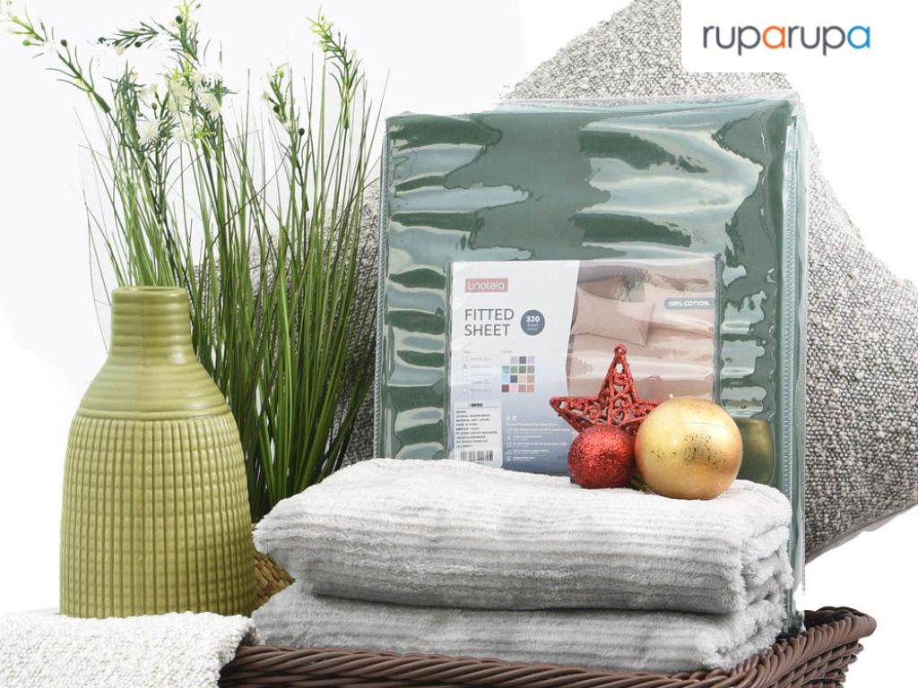 desain hampers dengan daun hijau