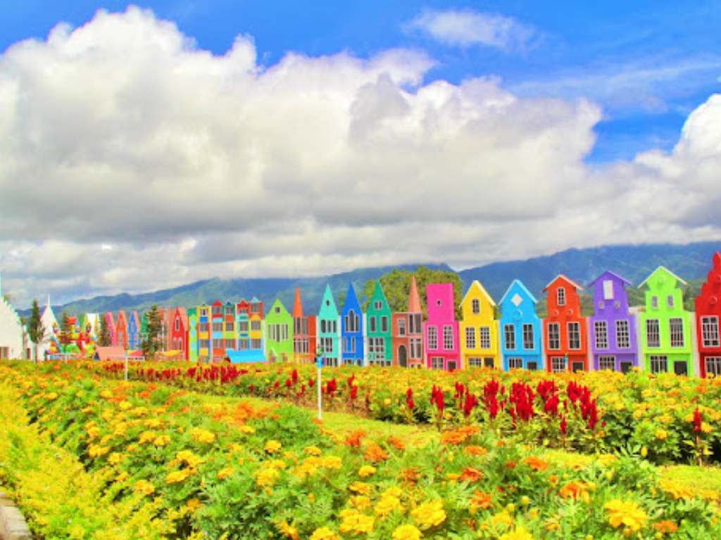 tempat wisata di malang Florawisata San Terra de Lafonte