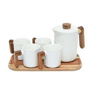 teko teh dengan cangkir