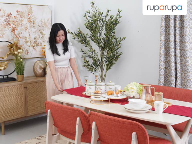 Dekorasi meja makan minimalis