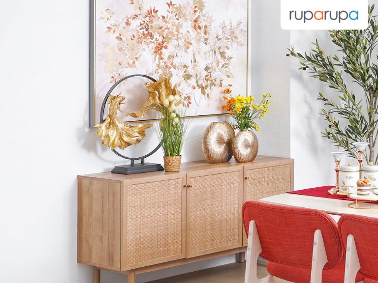 hiasan imlek ikan koi