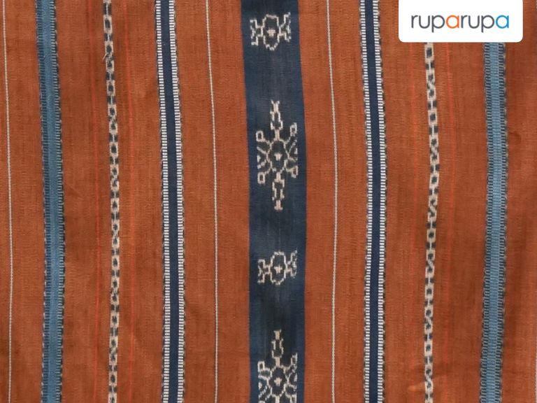 motif kain tenun sikka