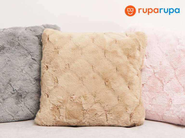 rekomendasi bantal sofa