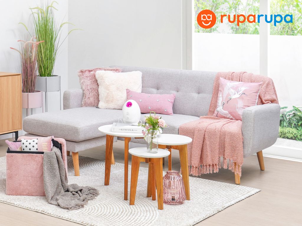 sofa ruang keluarga